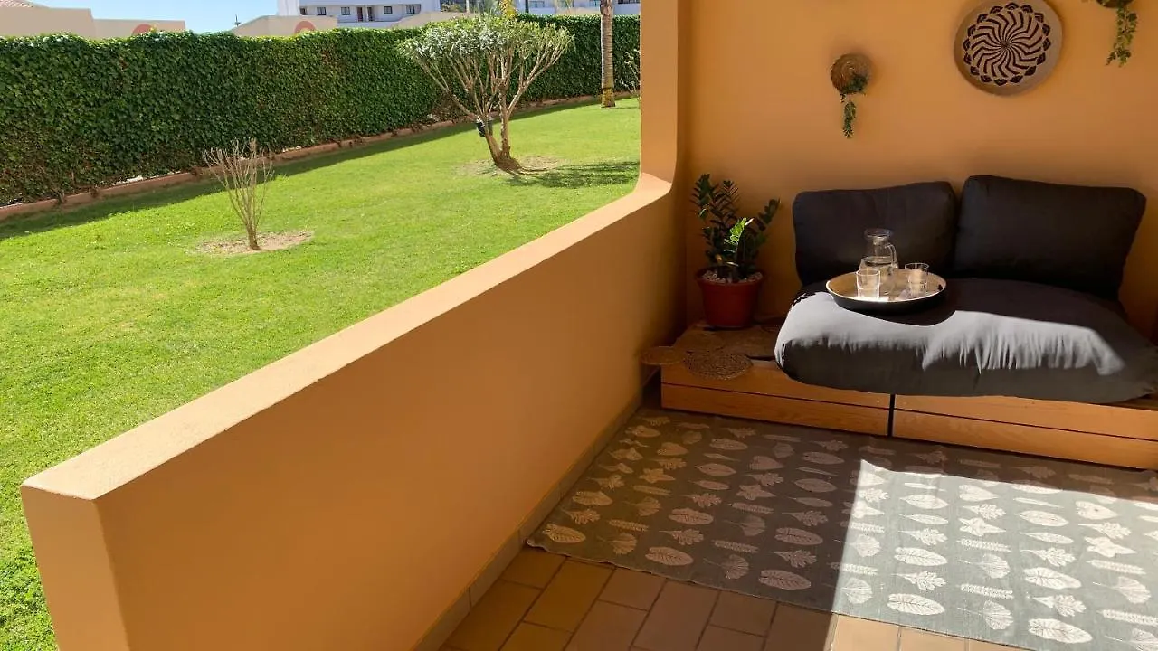 Apartamento Bela Vista البوفيرا شقة
